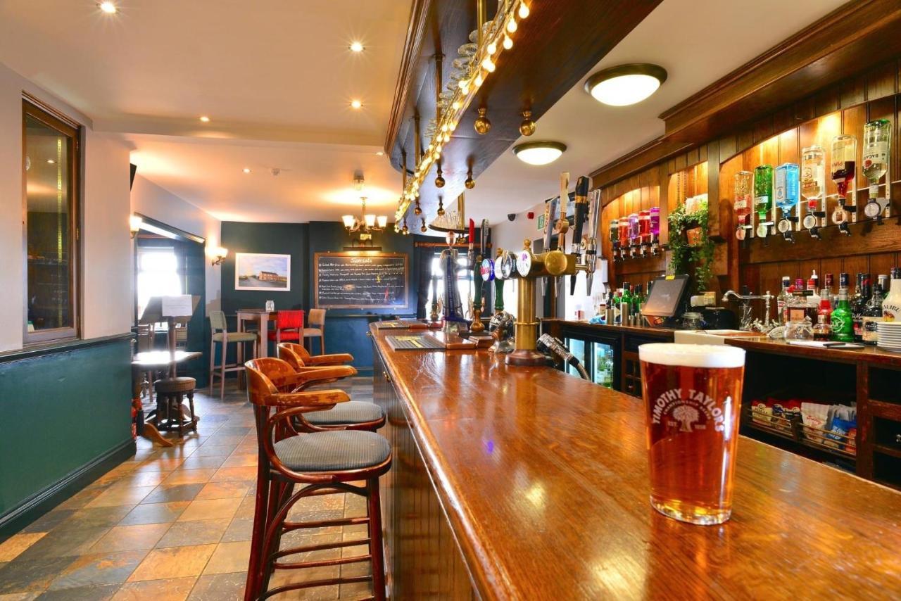 The Crossroads Inn Halifax Eksteriør billede
